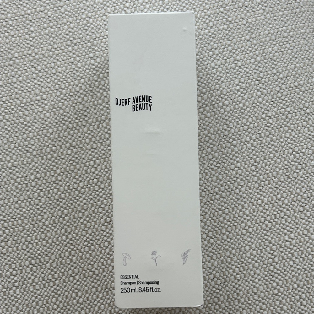 Djerf Avenue Essential Shampoo